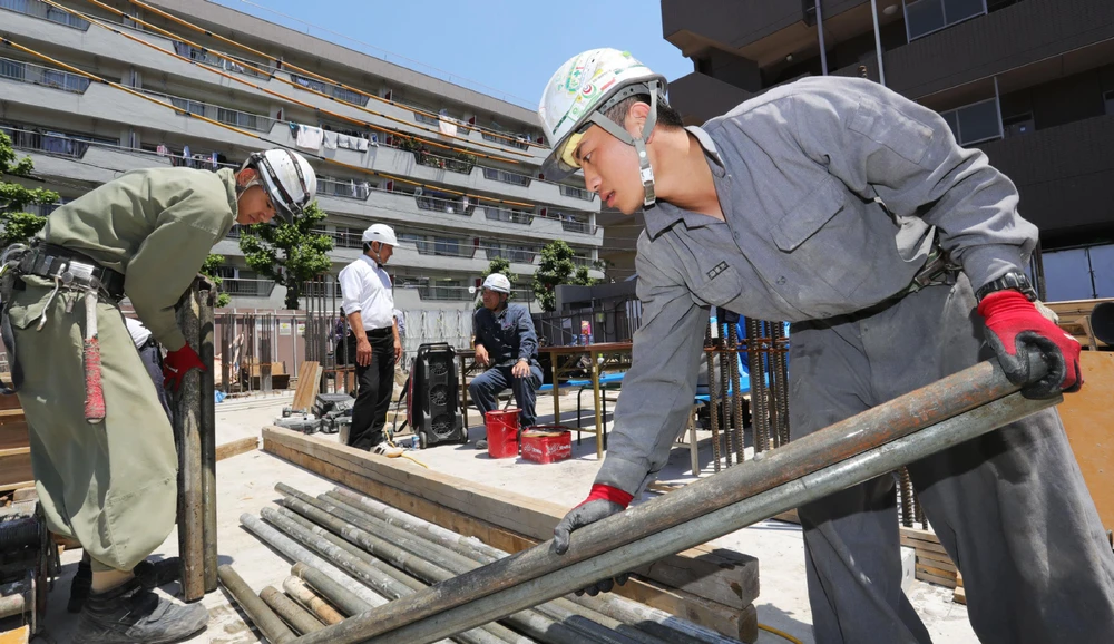 Công nhân lao động ở một công trường ở Nhật Bản. (Nguồn: asia.nikkei.com)