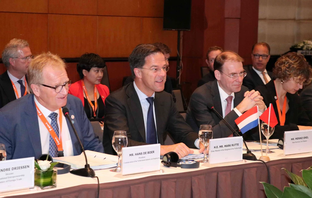 Thủ tướng Vương quốc Hà Lan Mark Rutte phát biểu tại buổi tọa đàm. (Ảnh: Văn Điệp/TTXVN)