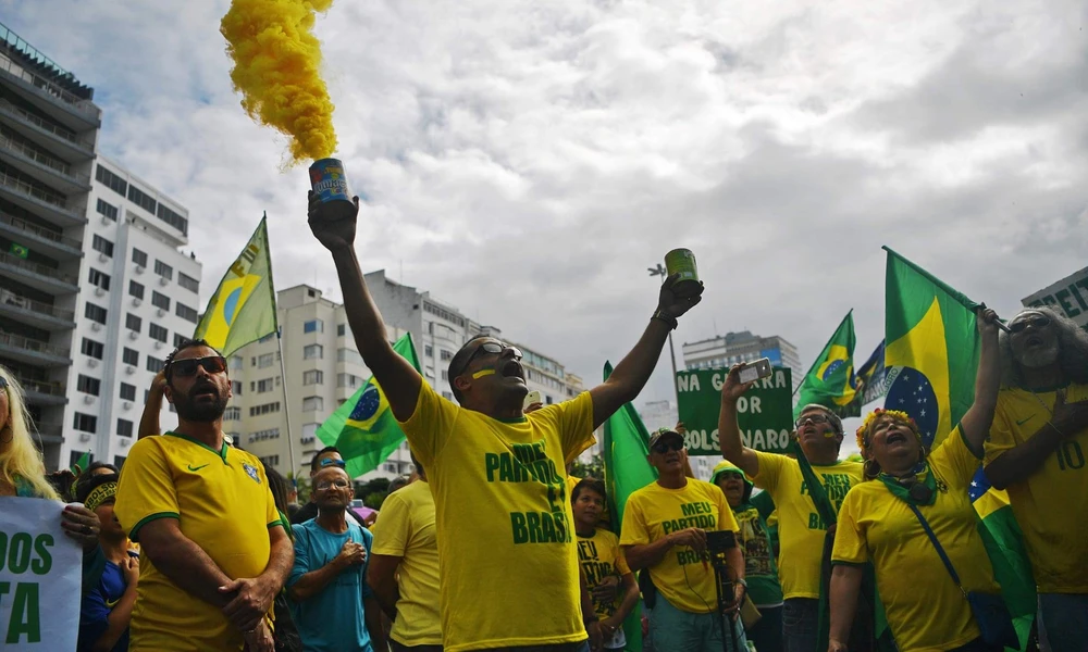 Người biểu tình ở Brazil, ngày 26/5. (Nguồn: AFP)