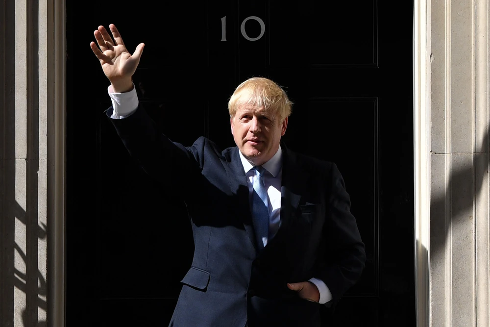 Tân Thủ tướng Anh Boris Johnson tại số 10 phố Downing ở thủ đô London ngày 24/7/2019. (Ảnh: THX/TTXVN)