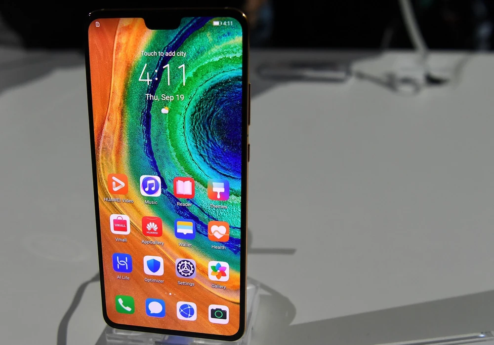 Mẫu điện thoại 5G mới Mate 30 của Huawei tại buổi ra mắt ở Munich, Đức ngày 19/9/2019. (Nguồn: THX/TTXVN)