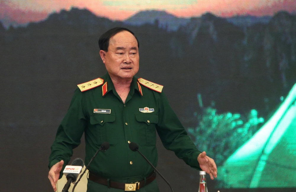 Thượng tướng Trần Đơn, Thứ trưởng Bộ Quốc phòng, Trưởng ban chỉ đạo Bộ Quốc phòng chủ trì cuộc họp. (Ảnh: Dương Giang/TTXVN)