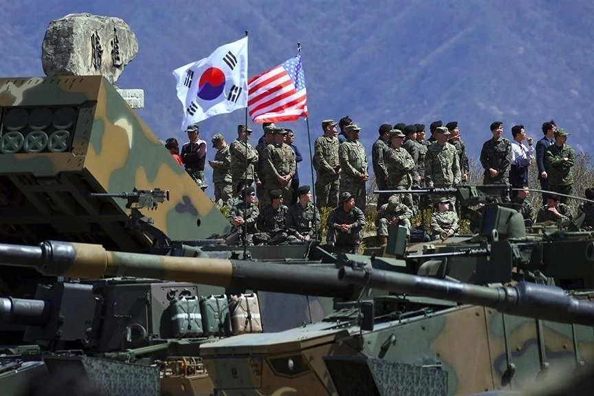 Trong ảnh (tư liệu): Binh sỹ Mỹ và Hàn Quốc tham gia cuộc tập trận bắn đạn thật chung tại thao trường Seungjin ở Pocheon, cách Seoul 65km về phía đông bắc năm 2017. (Nguồn: AFP/TTXVN)