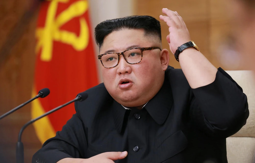 Trong ảnh: Nhà lãnh đạo Triều Tiên Kim Jong-un phát biểu tại Bình Nhưỡng ngày 10/4/2019. (Nguồn: AFP/TTXVN)