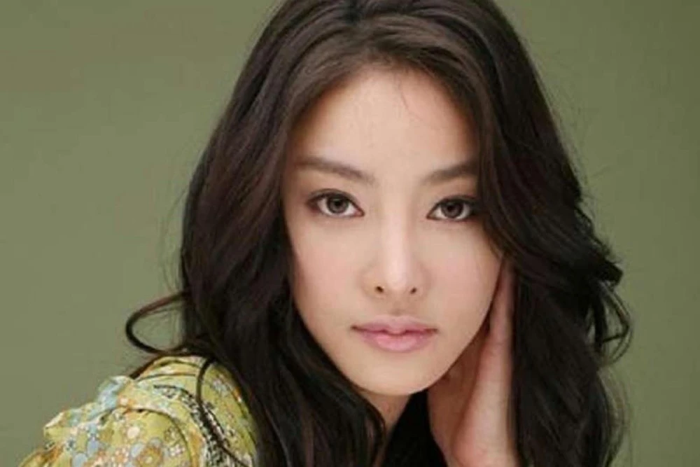 Nữ diễn viên Jang Ja-yeon mất tại nhà riêng năm 2009 khi mới 29 tuổi. (Nguồn: scmp.com)