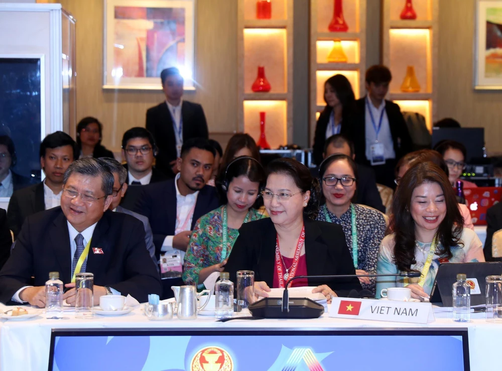 Chủ tịch Quốc hội Nguyễn Thị Kim Ngân cùng đoàn đại biểu Quốc hội Việt Nam tham dự phiên họp. (Ảnh: Trọng Đức/TTXVN)