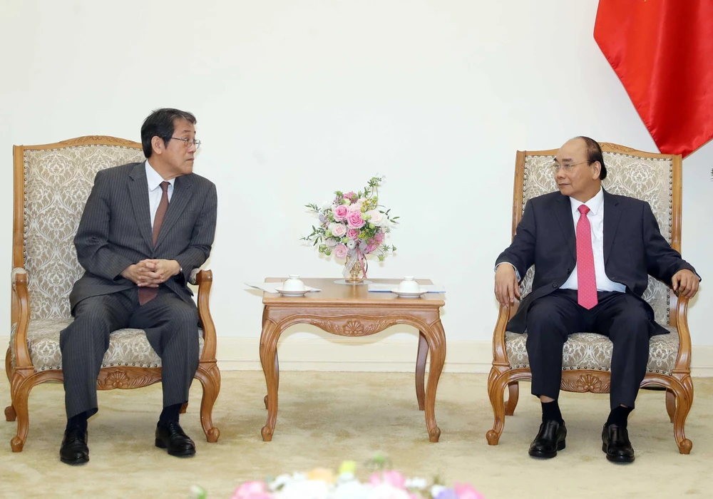 Thủ tướng Nguyễn Xuân Phúc tiếp Đại sứ Nhật Bản tại Việt Nam Umeda Kunio. (Ảnh: Thống Nhất/TTXVN)