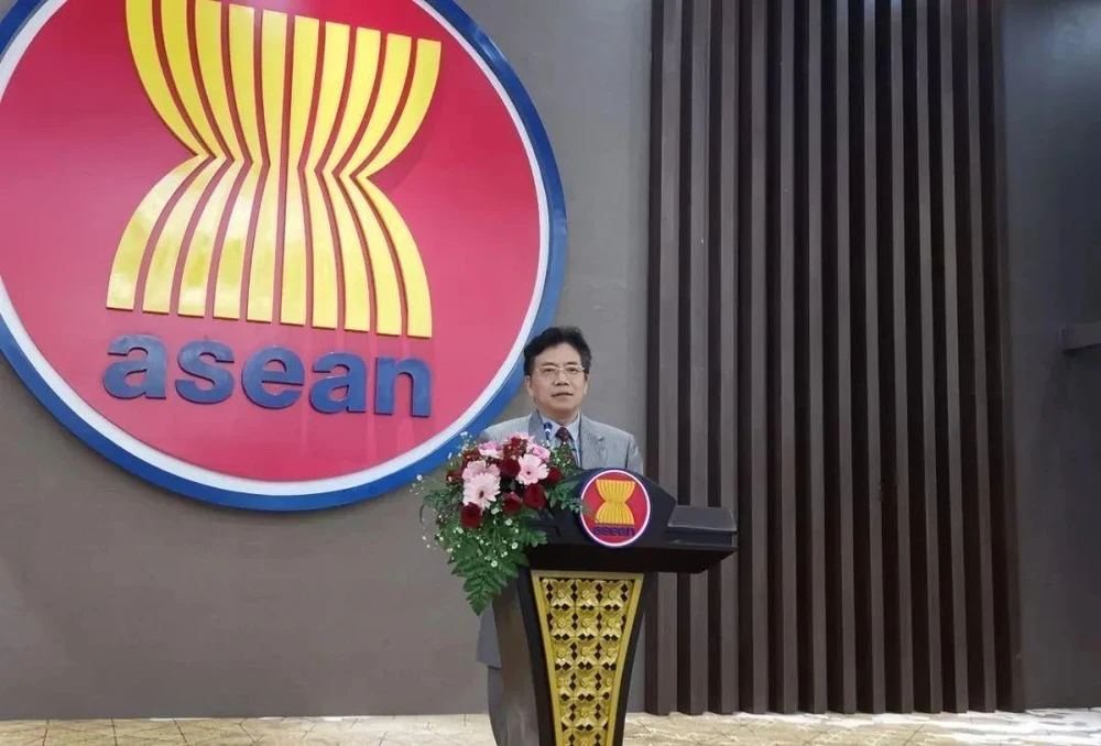 Đại sứ - Trưởng Phái đoàn Đại diện Trung Quốc tại ASEAN Đặng Tích Quân. (Ảnh: TTXVN phát)