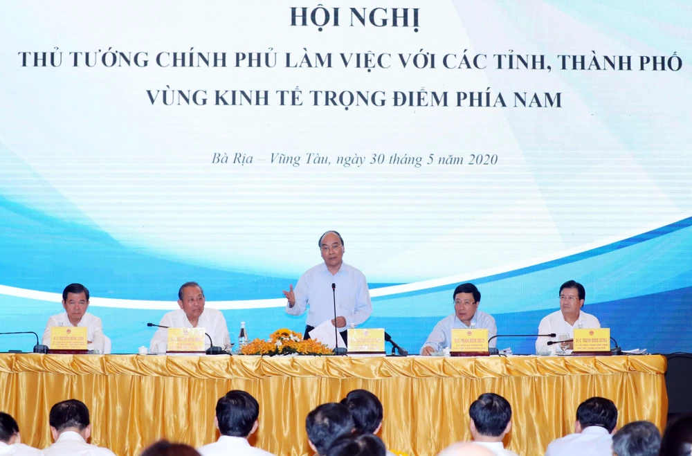 Thủ tướng Nguyễn Xuân Phúc phát biểu kết luận . Ảnh: Thống Nhất – TTXVN
