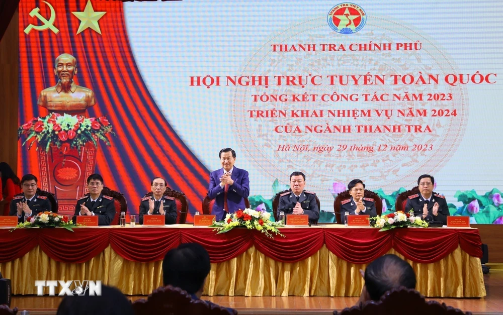 Phó Thủ tướng Lê Minh Khái dự và chỉ đạo hội nghị. (Ảnh: Văn Điệp/TTXVN)