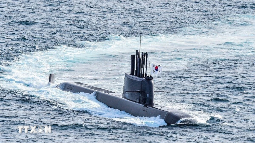 Tàu ngầm Dosan Ahn Chang-ho lớp 3.000 tấn của Hàn Quốc có khả năng phóng tên lửa đạn đạo. (Ảnh: News Directory3/TTXVN)