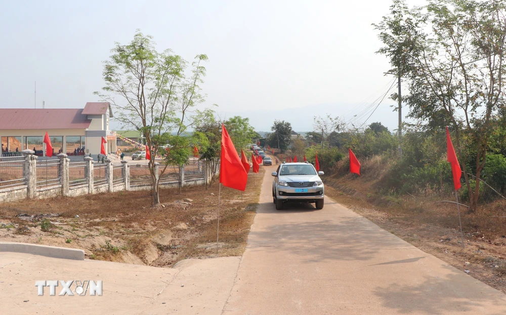 Ủy ban Nhân dân huyện Ia H’Drai tổ chức Lễ công bố xã Ia Đal đạt chuẩn nông thôn mới năm 2023. Đây là xã biên giới thứ 7 của tỉnh Kon Tum đạt chuẩn nông thôn mới. (Ảnh: Cao Nguyên/TTXVN)