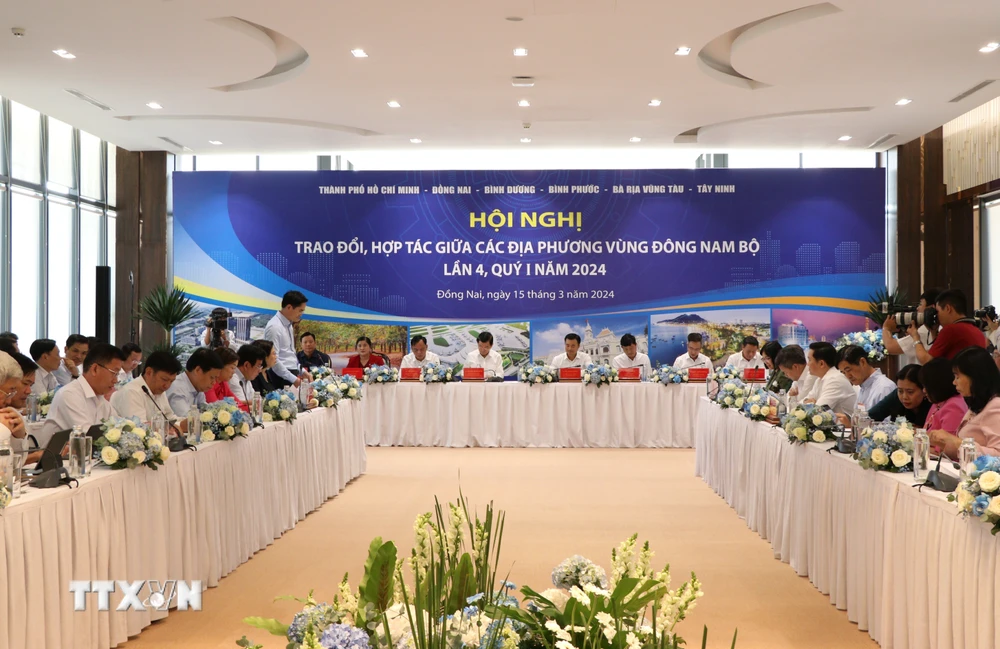 Hội nghị trao đổi, hợp tác giữa các địa phương vùng Đông Nam bộ lần thứ 4. (Ảnh: Công Phong/TTXVN)