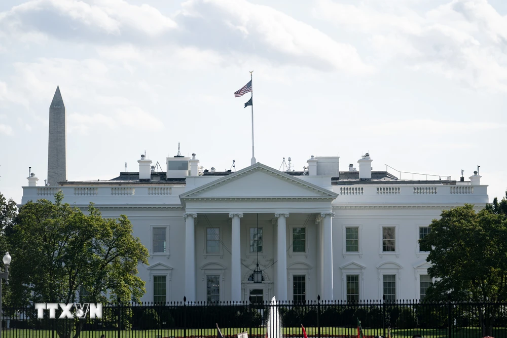 Quang cảnh bên ngoài Nhà Trắng tại Washington, D.C., Mỹ, ngày 9/10/2023. (Ảnh: THX/TTXVN)
