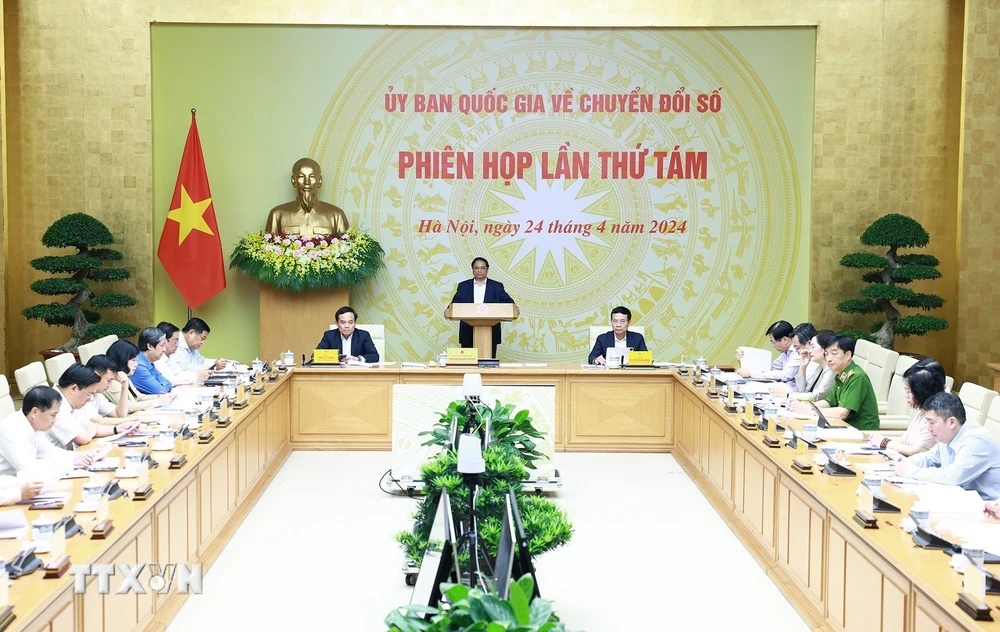 Thủ tướng Phạm Minh Chính chủ trì Phiên họp lần thứ tám của Ủy ban Quốc gia về Chuyển đổi Số. (Ảnh: Dương Giang/TTXVN)