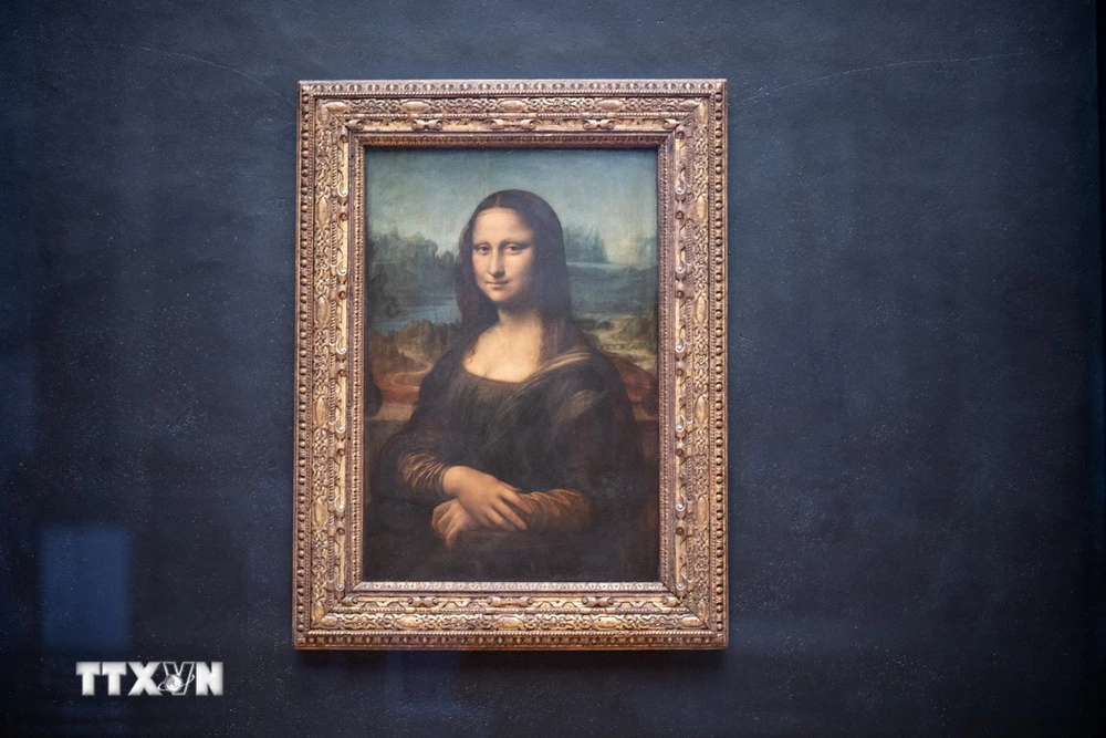Bức kiệt tác Mona Lisa được trưng bày tại bảo tàng Louvre ở Paris, Pháp. (Ảnh: AFP/TTXVN)