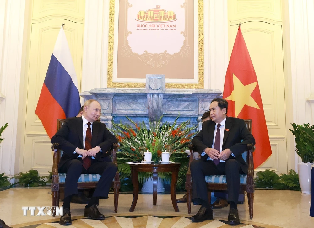 Chủ tịch Quốc hội Trần Thanh Mẫn hội kiến Tổng thống Li&ecirc;n bang Nga Vladimir Putin. Ảnh: Thống Nhất/TTXVN