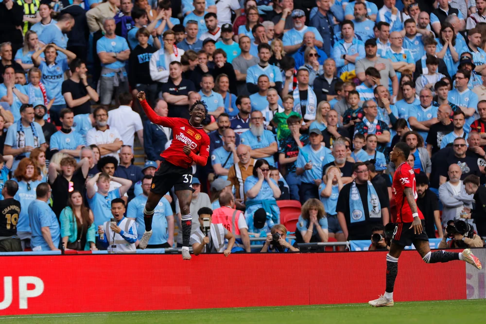 Manchester City-Manchester United 1-2: Quỷ đỏ vô địch FA Cup | Vietnam+  (VietnamPlus)