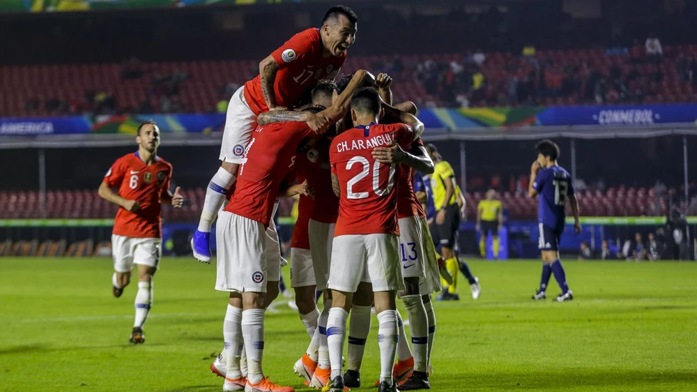Cầu thủ Chile ăn mừng. (Nguồn: Getty Images)
