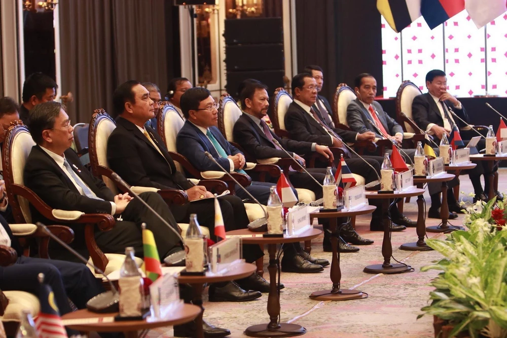 Phó Thủ tướng, Bộ trưởng Ngoại giao Phạm Bình Minh tham dự cuộc gặp. (Ảnh: Hữu Kiên/TTXVN)