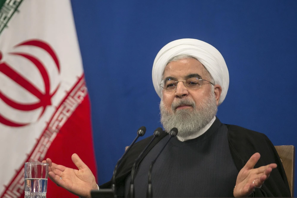 Tổng thống Iran Hassan Rouhani trong cuộc họp báo tại Tehran. (Ảnh: THX/TTXVN)