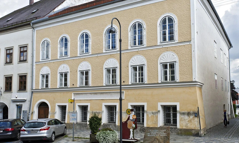 Ngôi nhà nơi trùm phátxít Adolf Hitler chào đời. (Nguồn: AFP/Getty Images)