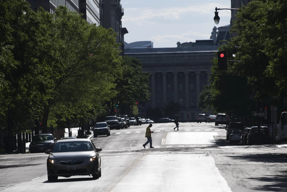 Cảnh vắng vẻ trên đường phố tại Washington D.C., Mỹ ngày 7/5/2020 trong bối cảnh dịch COVID-19 lan rộng. (Ảnh: THX/ TTXVN)