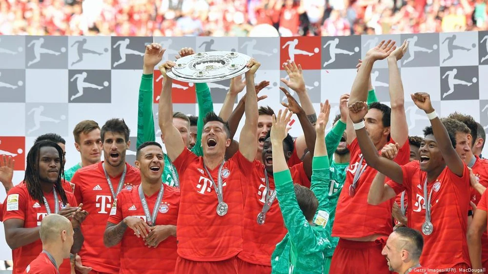 Hình ảnh Bayern vô địch Bundesliga lần thứ 7 liên tiếp và sắp tới là thứ 8. (Nguồn: Getty Images)