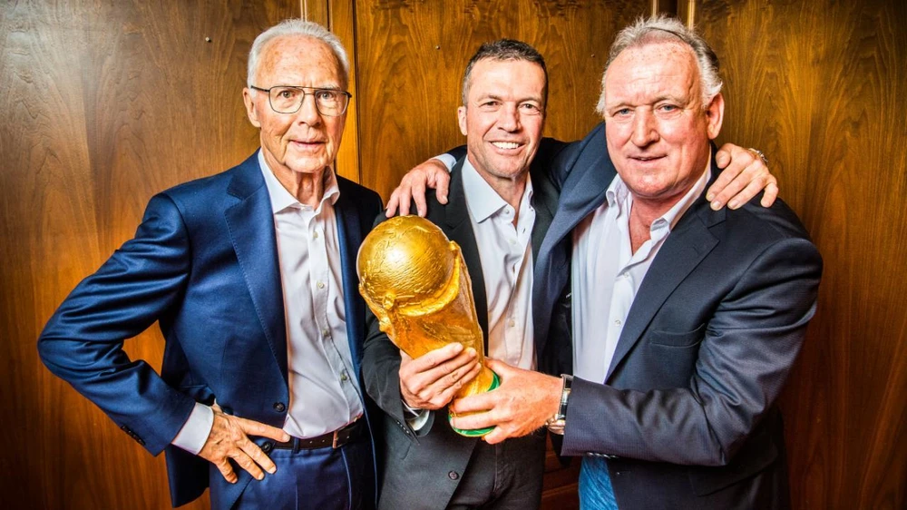 Franz Beckenbauer, Lothar Matthäus và Andreas Brehme. (Nguồn: Bild)