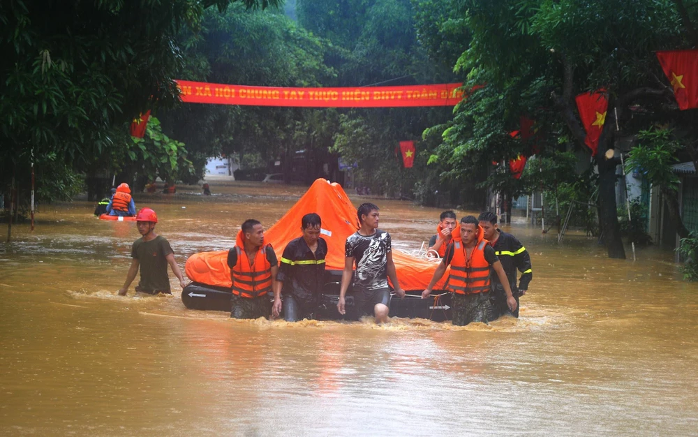 Mưa lũ gây thiệt hại lớn về người và tài sản tại Hà Giang. (Ảnh: Kim Tiến/TTXVN)