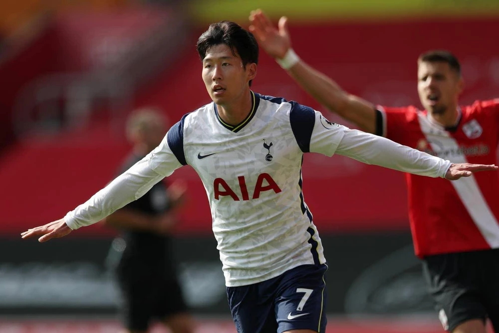 Son Heung-min ghi 4 bàn giúp Tottenham chiến thắng. (Nguồn: Getty Images)