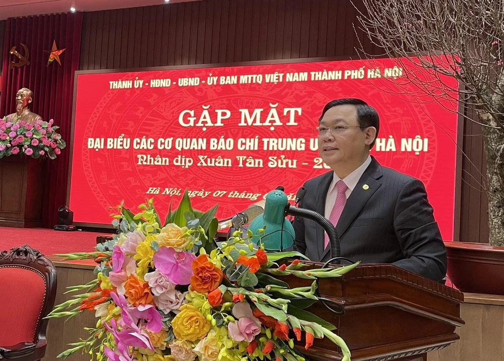 Ủy viên Bộ Chính trị, Bí thư thành ủy Vương Đình Huệ phát biểu tại buổi gặp mặt. (Ảnh: Minh Nghĩa/TTXVN)