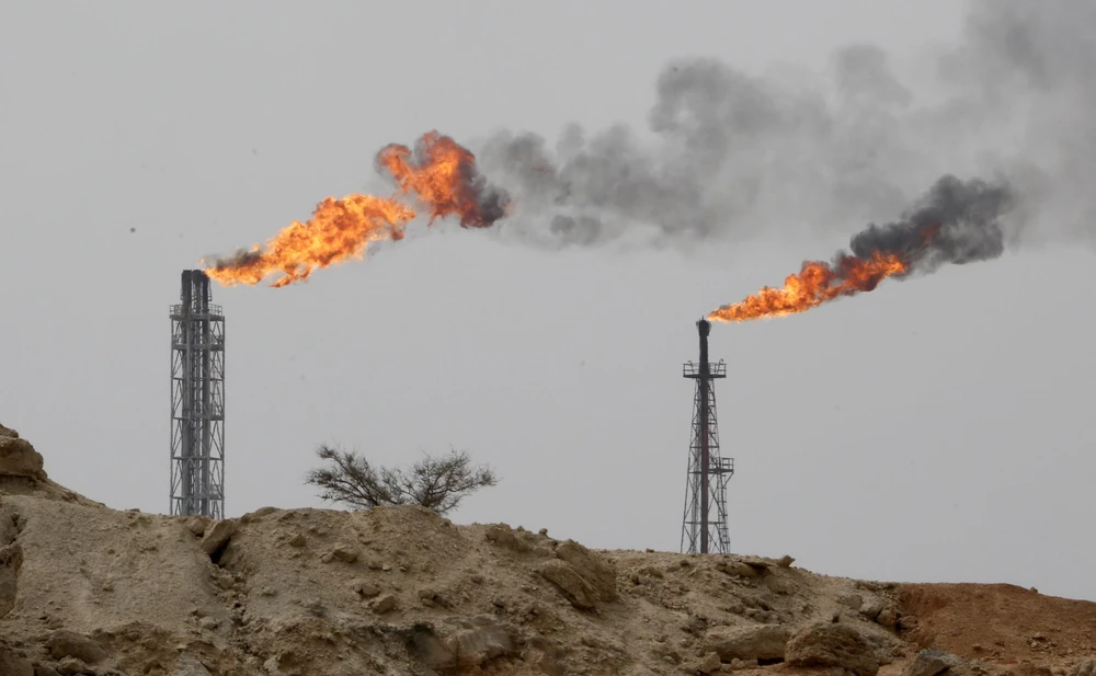 Một cơ sở khai thác dầu của Iran trên đảo Khark. (Ảnh: AFP/TTXVN)