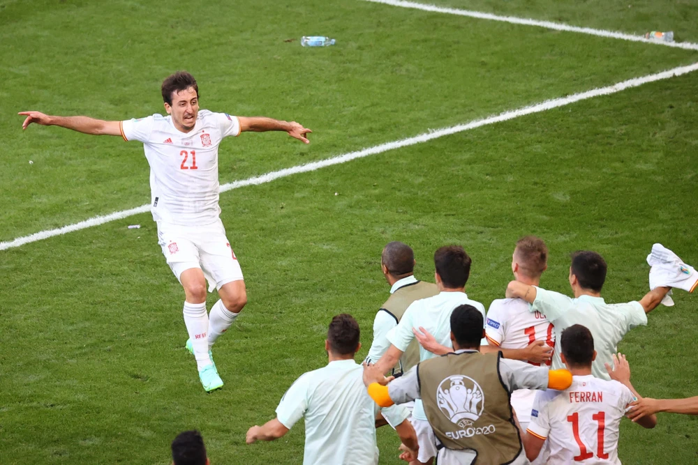 Bàn thắng của Mikel Oyarzabal giúp Tây Ban Nha lập kỷ lục mới tại EURO. (Ảnh: AFP/TTXVN)