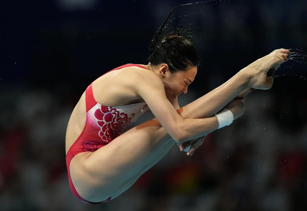 Shi Tingmao của Trung Quốc giành huy chương Vàng nhảy cầu. (Nguồn: AP)