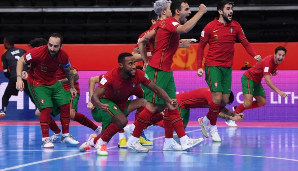 Cầu thủ Bồ Đào Nha ăn mừng sau loạt luân lưu may rủi. (Nguồn: Getty Images)