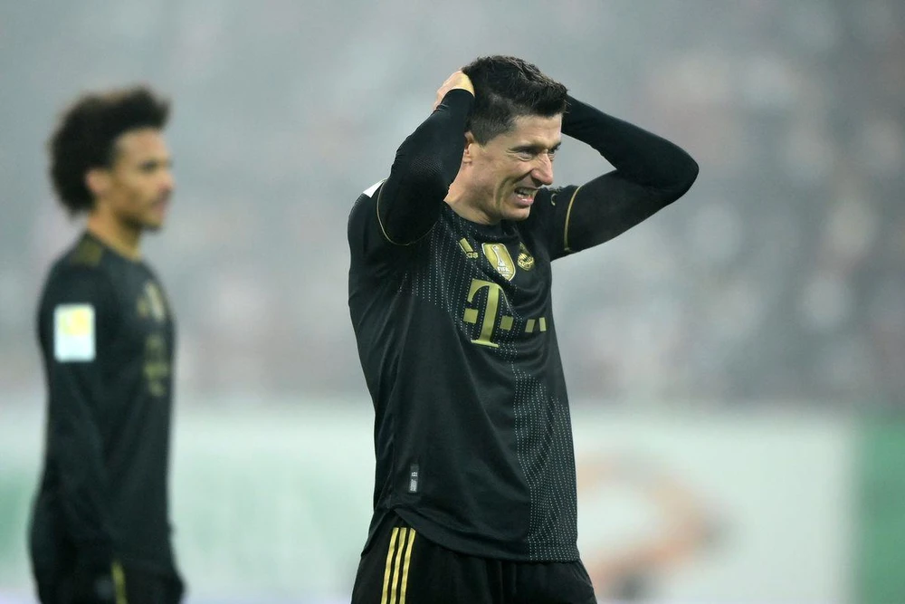  Bayern thua sốc Augsburg. (Nguồn: Getty Images)