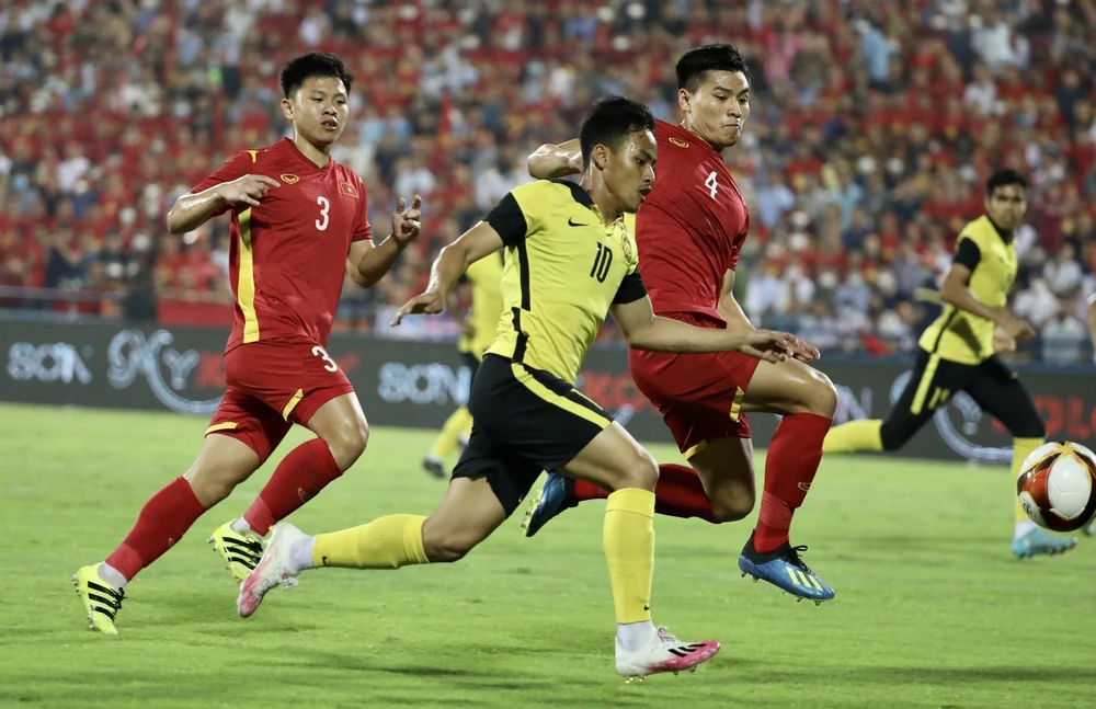 U23 Việt Nam cần phải thắng U23 Malaysia rồi mới tính tiếp. (Ảnh: Hoàng Linh/TTXVN)