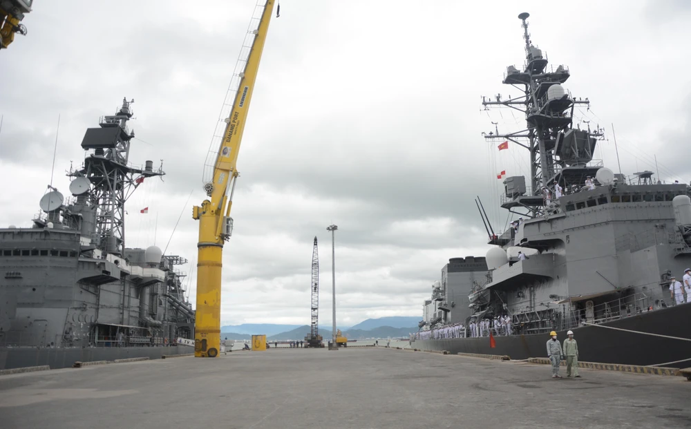 Biên đội tàu huấn luyện đường dài thuộc Lực lượng Tự vệ trên biển Nhật Bản thăm Cảng Tiên Sa (Đà nẵng) tháng 2/2022. (Ảnh: Văn Dũng - TTXVN)
