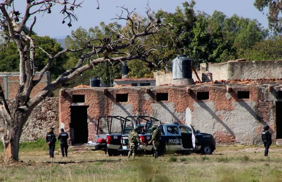 Cảnh sát có mặt tại hiện trường vụ tấn công đẫm máu ở Mexico. (Nguồn: Reuters)