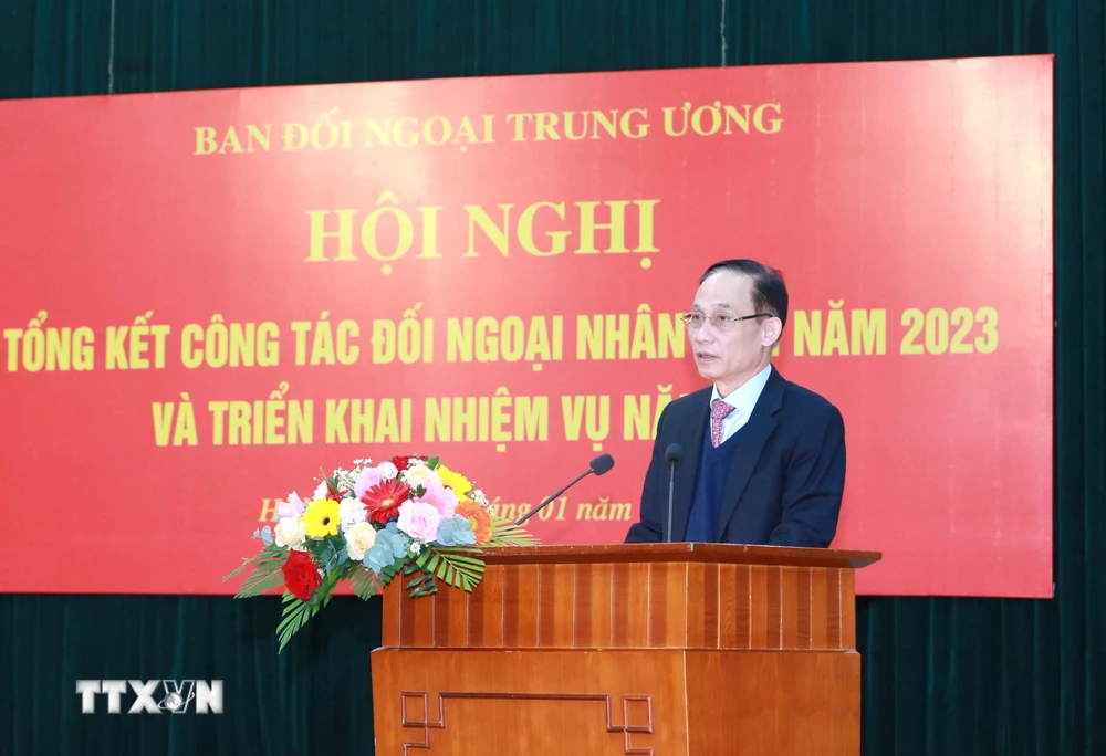 Ông Lê Hoài Trung, Bí thư Trung ương Đảng, Trưởng Ban Đối ngoại Trung ương phát biểu chỉ đạo hội nghị. (Ảnh: Phương Hoa/TTXVN)