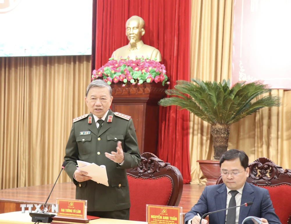 Bộ trưởng Bộ Công an Tô Lâm phát biểu tại buổi làm việc. (Ảnh: Đỗ Huyền/TTXVN)