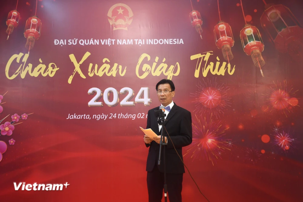 Đại sứ đặc mệnh toàn quyền Việt Nam tại Indonesia Tạ Văn Thông phát biểu tại buổi lễ. (Ảnh: Đỗ Quyên/Vietnam+)