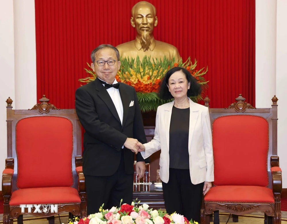 Thường trực Ban Bí thư Trương Thị Mai tiếp Đại sứ Nhật Bản tại Việt Nam Yamada Takio. (Ảnh: Phương Hoa/TTXVN)