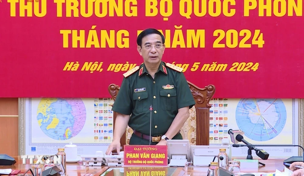 Đại tướng Phan Văn Giang phát biểu chỉ đạo hội nghị. (Ảnh: Hồng Pha/TTXVN phát)