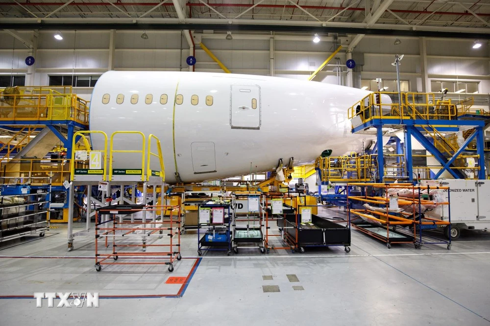 Máy bay Boeing 787 Dreamliner được sản xuất tại nhà máy của Boeing ở Bắc Charleston, Nam Carolina, Mỹ. (Ảnh: AFP/TTXVN)