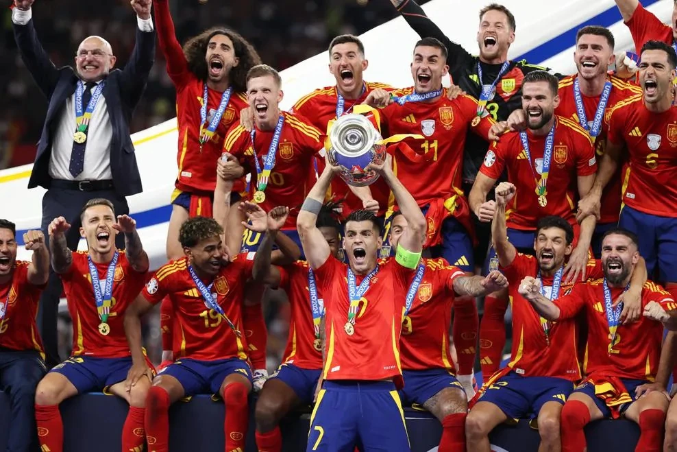 Cận cảnh Tây Ban Nha đánh bại tuyển Anh, giành chức vô địch EURO 2024- Ảnh 15.