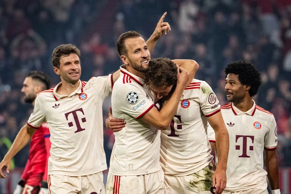 Champions League: Bayern thắng đậm 9-2, Real và Liverpool trọn niềm vui