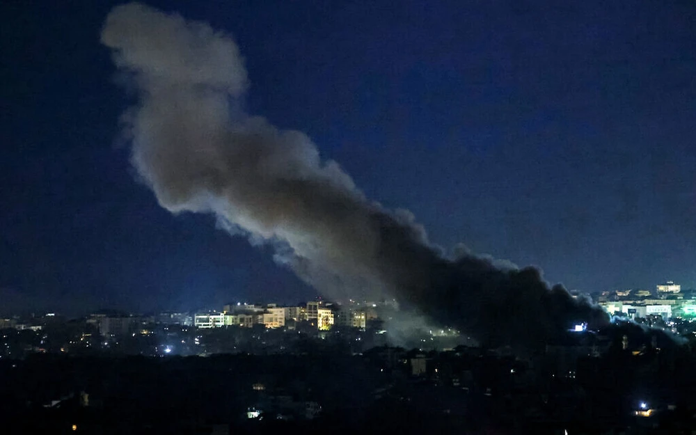 Lại có thêm nhiều tiếng nổ lớn xung quanh thủ đô Tehran của Iran. (Nguồn: AFP)