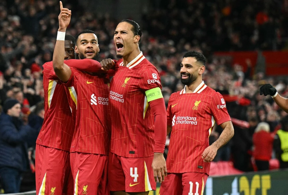 Liverpool tạo khoảng cách 11 điểm nhiều hơn so với Man City. (Nguồn: Getty Images)